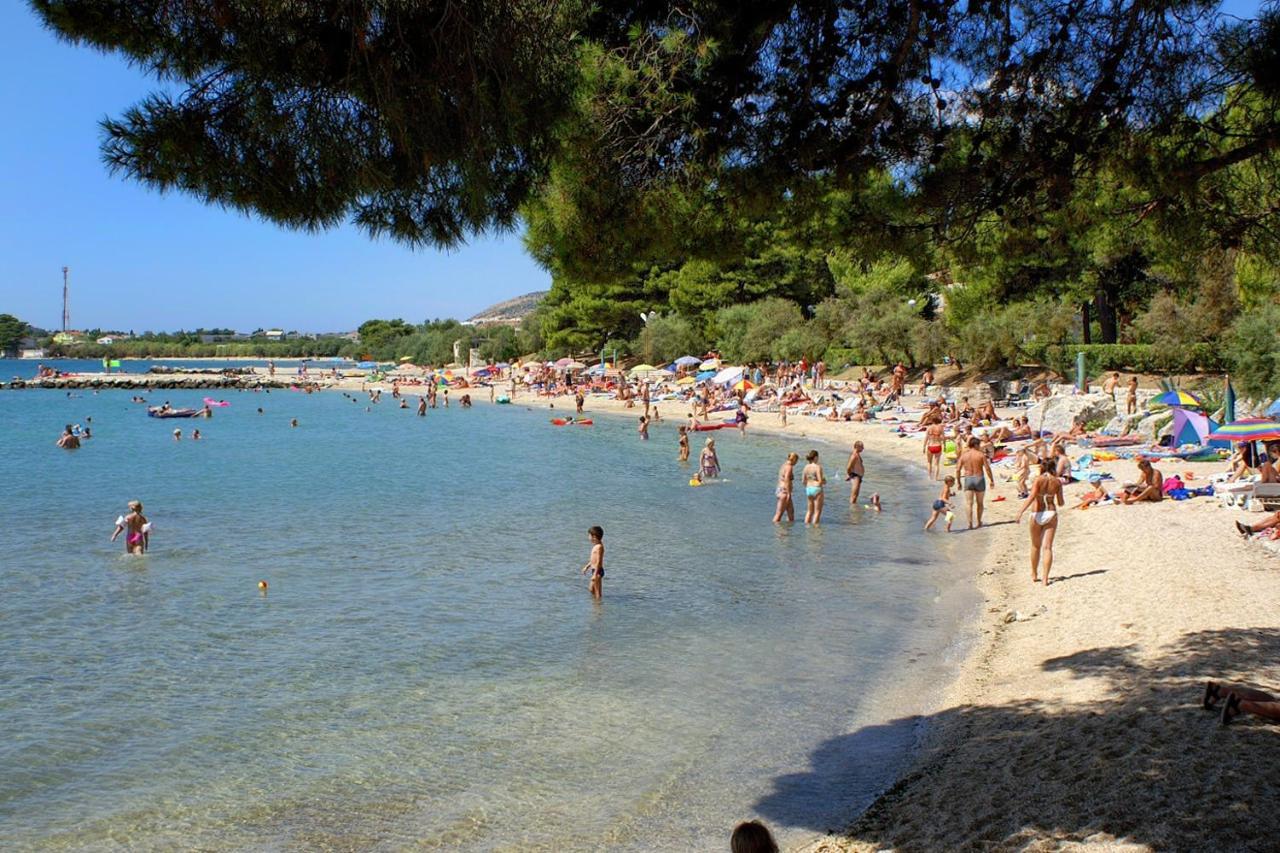 Apartments With A Parking Space Kastel Stafilic, Kastela - 16086 Екстериор снимка