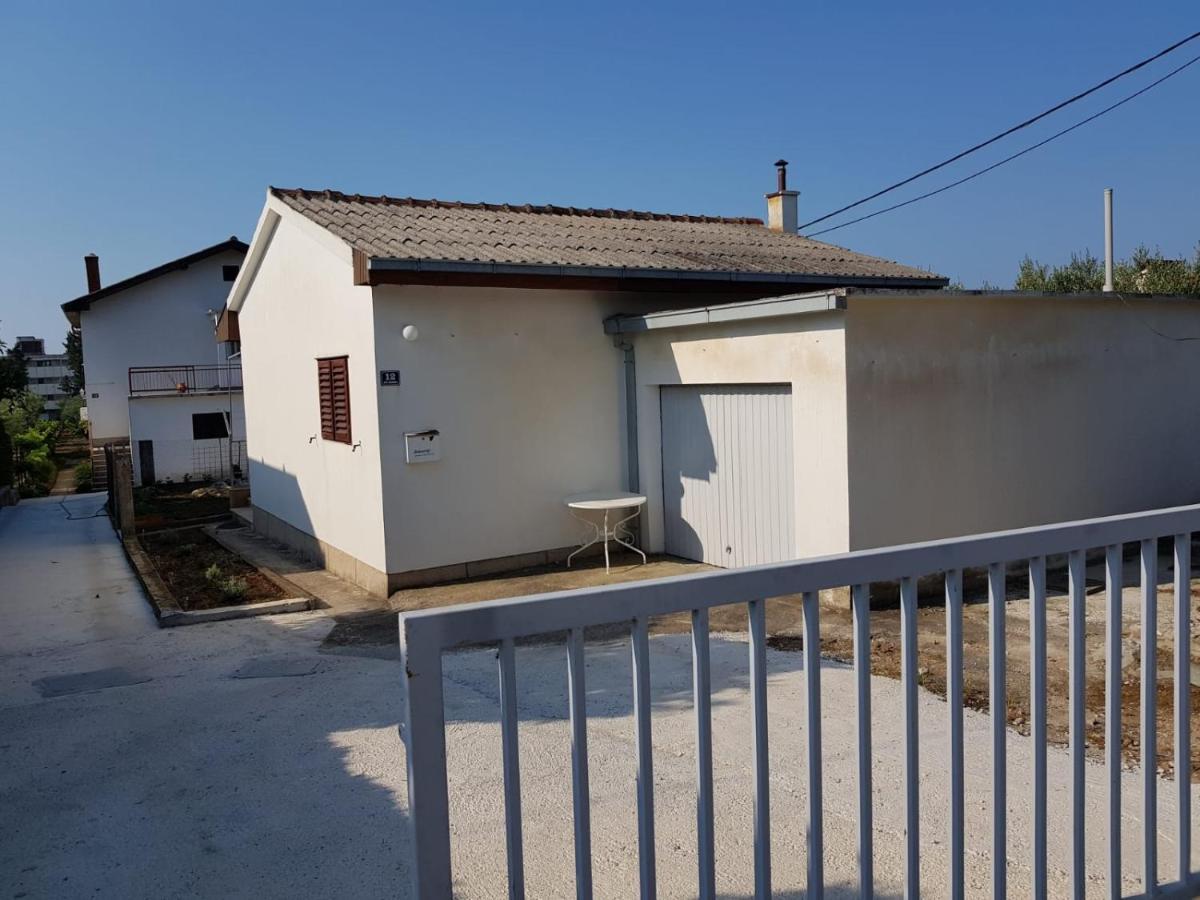 Apartments With A Parking Space Kastel Stafilic, Kastela - 16086 Екстериор снимка